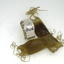Load image into Gallery viewer, Mermaid's purse sterling silver ring seaweed

