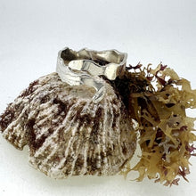 Load image into Gallery viewer, Seaweed sterling silver ring no7
