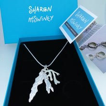 Load image into Gallery viewer, Seaweed bunch sterling silver necklace pendant by Sharon McSwiney St Ives in gift box
