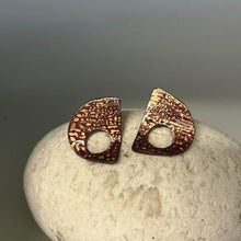 Load image into Gallery viewer, Strata earrings
