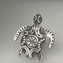 Load image into Gallery viewer, Turtle brooch
